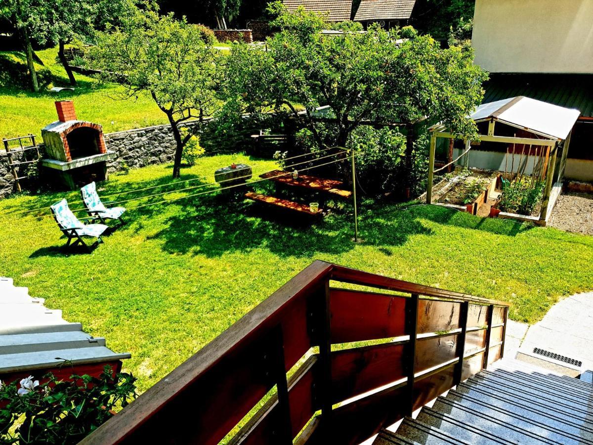 Apartment And Garden House Among The Mountains Podbrdo Luaran gambar